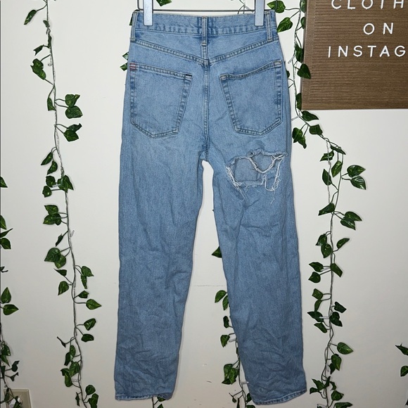 Urban Outfitters BDG High Rise Baggy Distressed Jeans - Picture 3 of 5